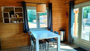 Luxurious wooden chalet - bathroom