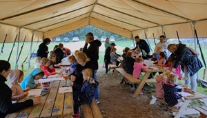 Animation - crafts tent