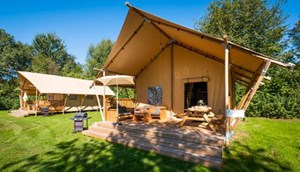 Safaritent with bathroom - terrace