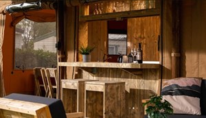 Safaritent Borky - terrace inside and outside
