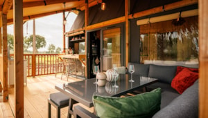 Safaritent Forest Lodge - terrace