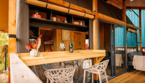 Safaritent Forest Lodge - outdoor bar