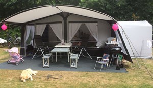 Camping pitch with electricity and private sanitary