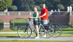 Walking and cycling, various tracks